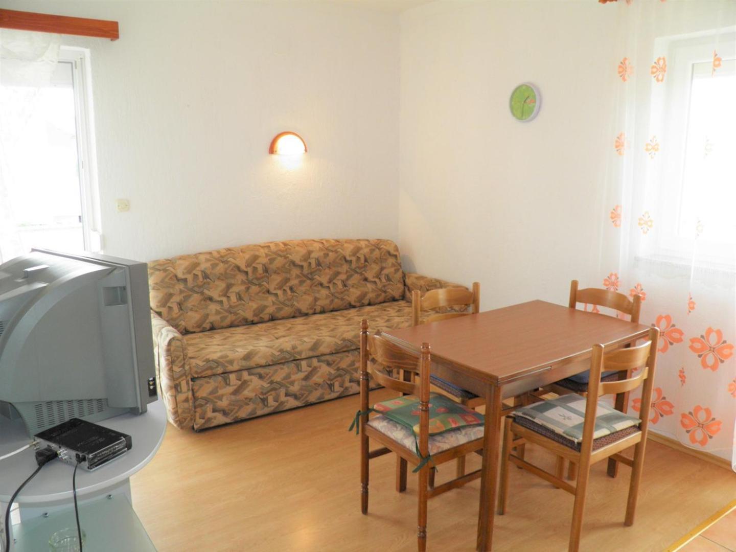 Apartments Miljenka Baska  Ngoại thất bức ảnh